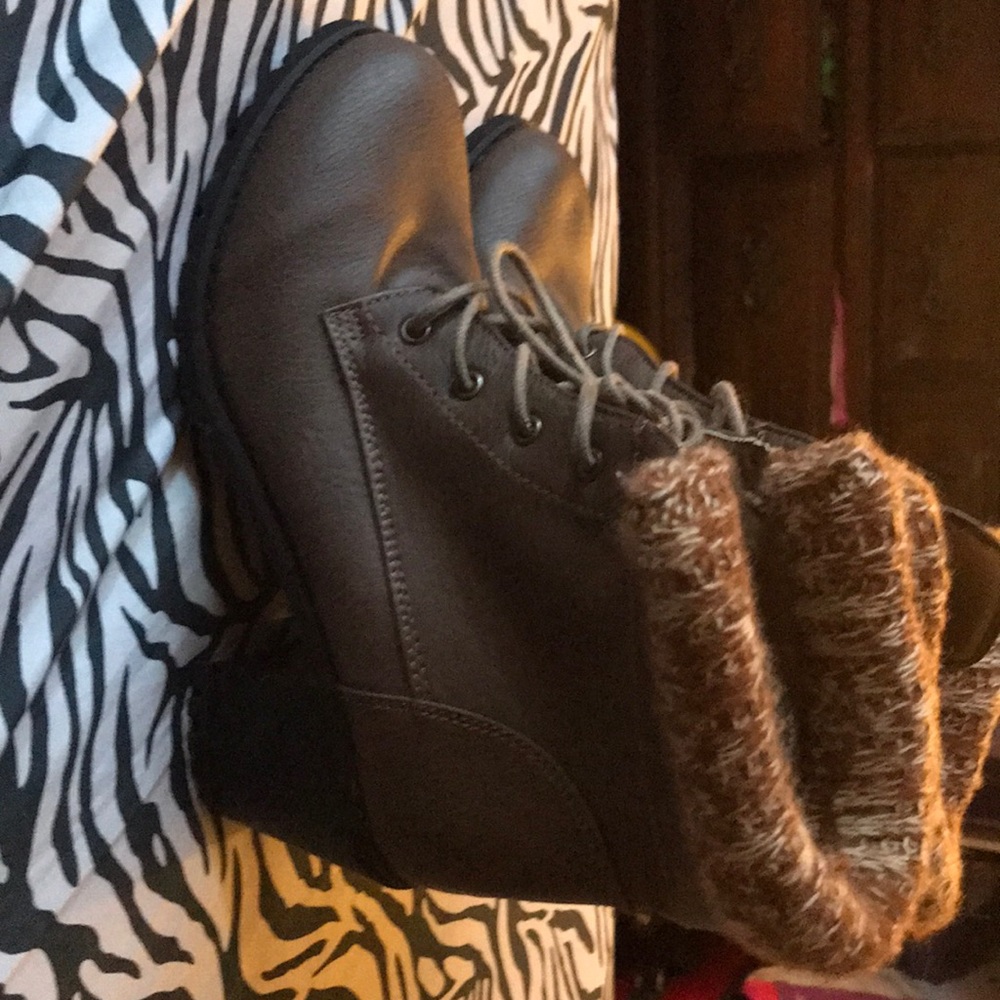 brown boots